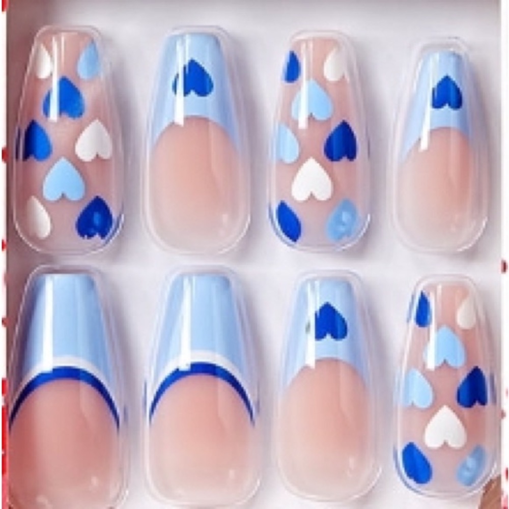 NWT KISS “Dinner for 2” Valentines Voguish Fantasy Glam Hearts Gel Nail Kit
